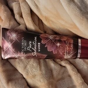 Victoria's Secret Pure Seduction Luxe Body Cream